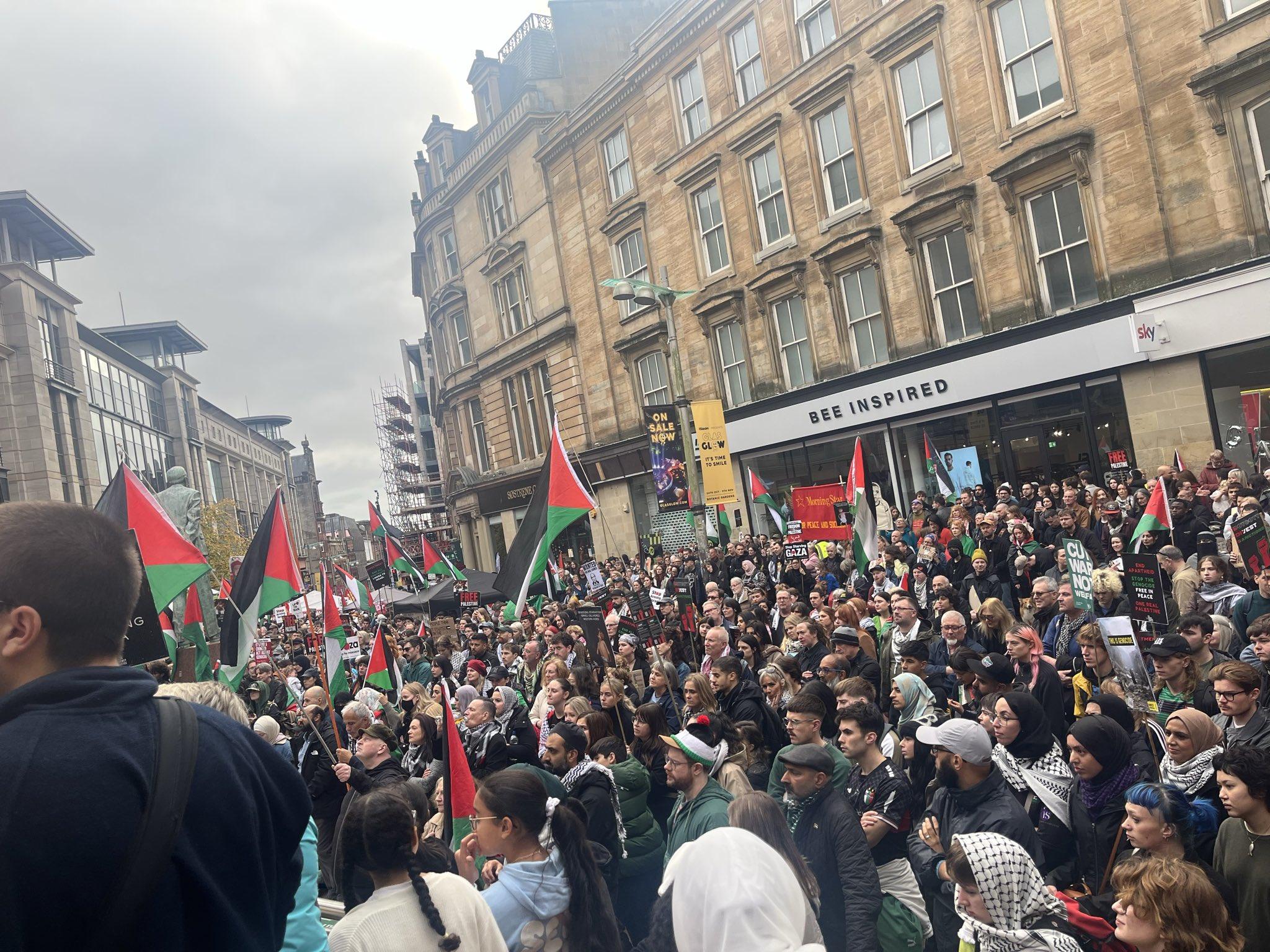 Picture of a huge crowd of protesters in Glasgow